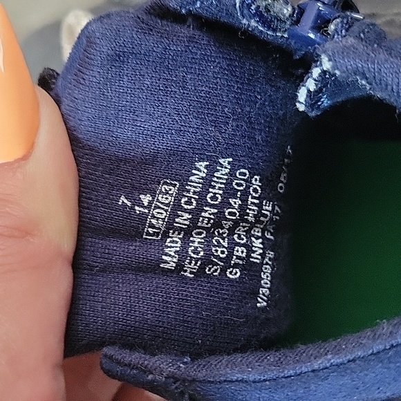 Toddler Shoes size 7 old navy - Picture 6 of 6